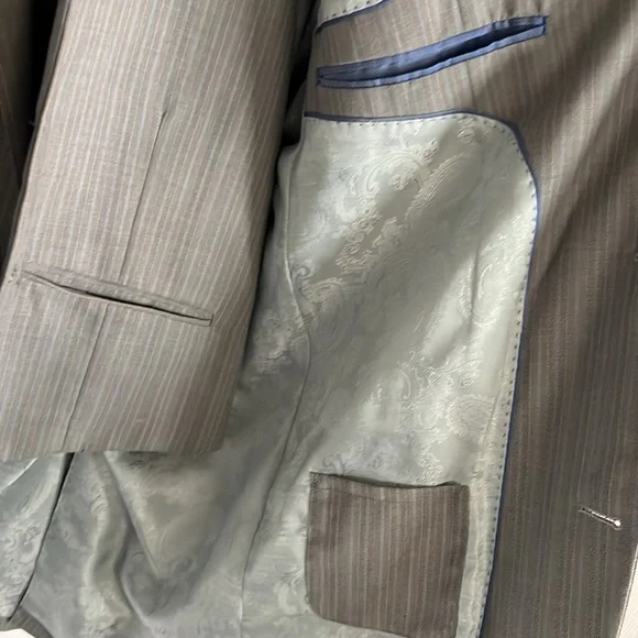 Steve Harvey Striped 3 Piece Grey Suit - Picture 8 of 17